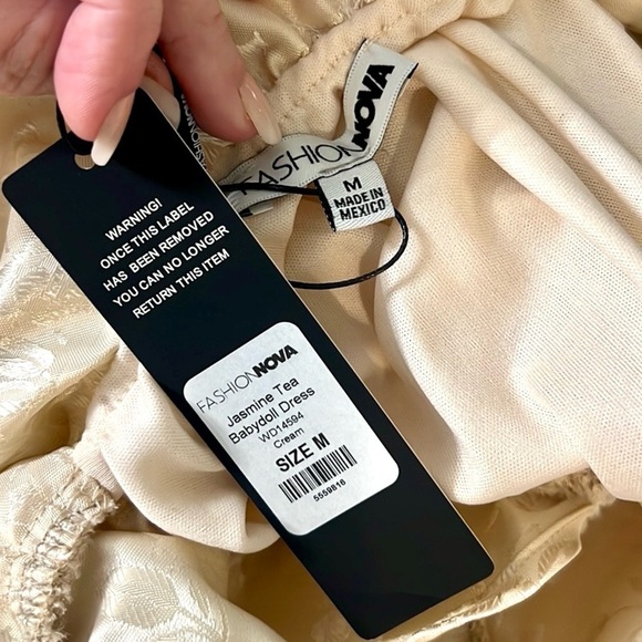 NWT,Fashion Nova, Jasmine Tea
Babydoll Dress in Soft Cream, Size Medium - Picture 5 of 10